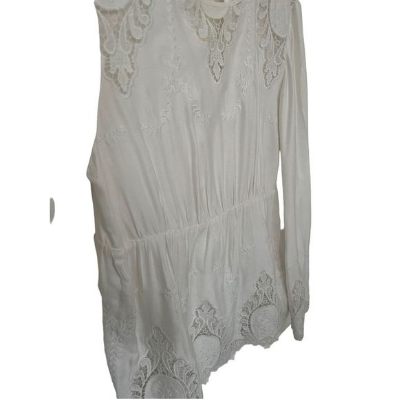 The JetSet Diaries White Embroidered Long Sleeve Top Size Medium - Picture 4 of 5